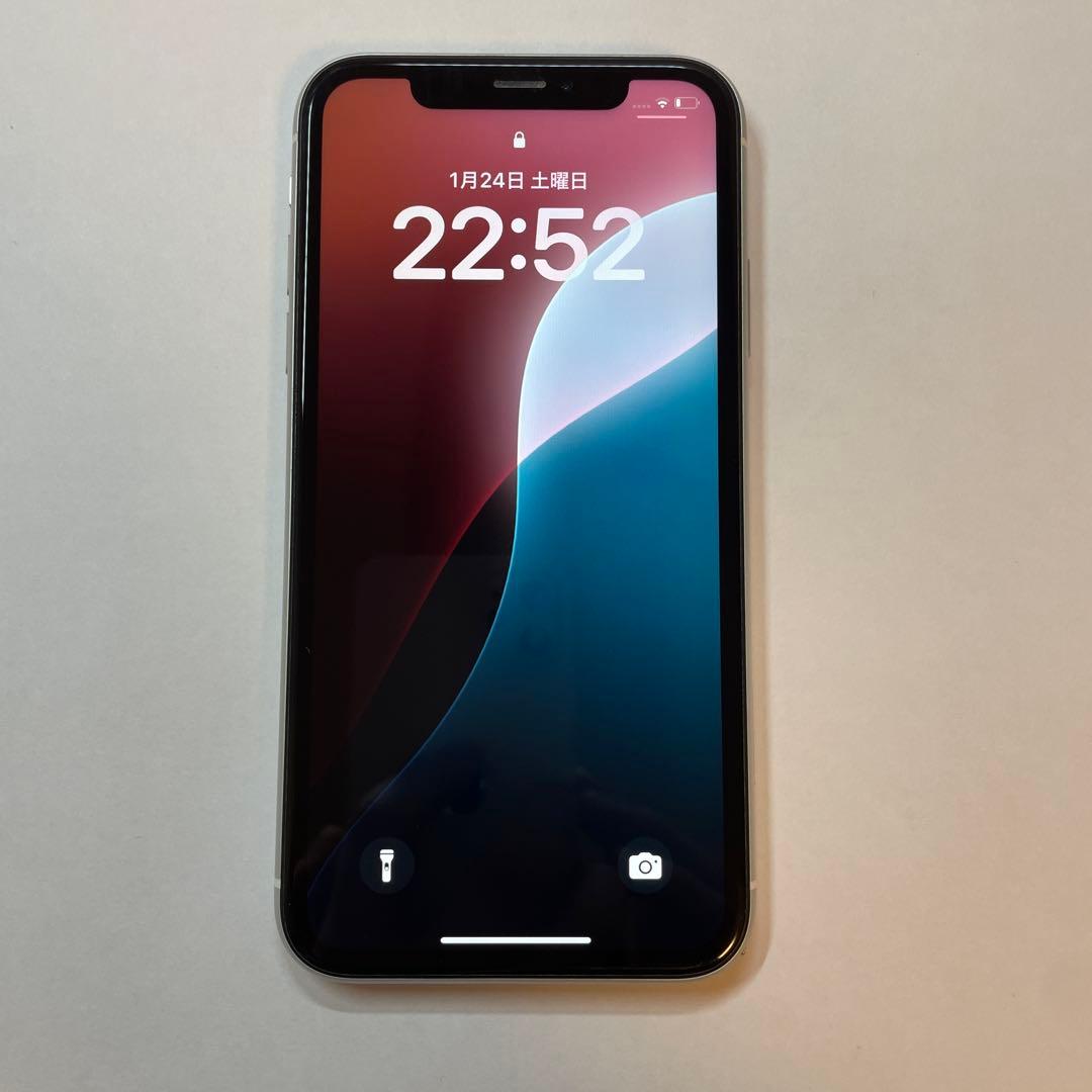 Apple iPhone XR ホワイト 6.1インチ
