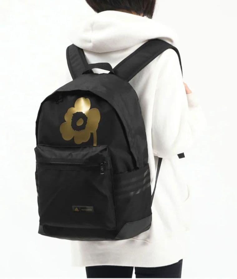 シモン様 完売品✨人気✨Marimekko×adidas ウニッコ リュック