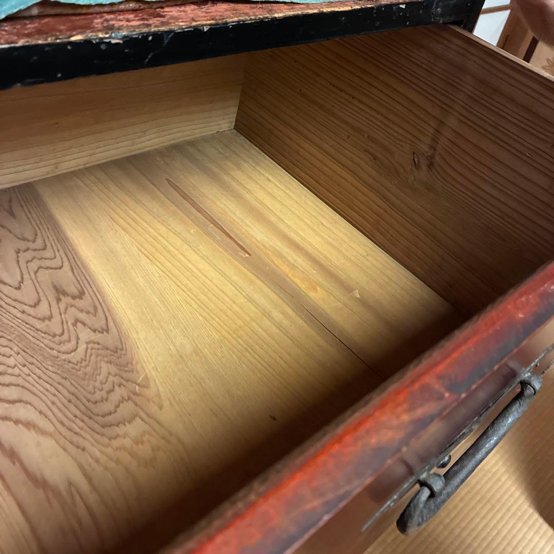 赤色木製箪笥 4引き出し