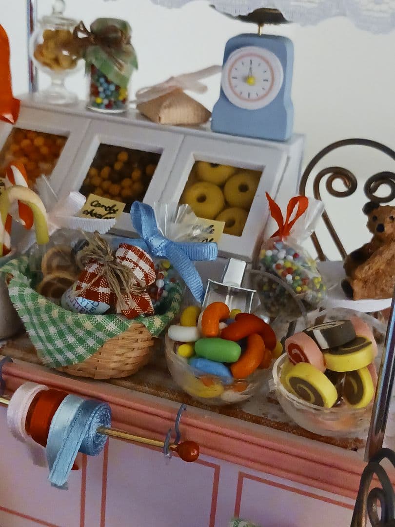 卓上ランプ &スタンド時計付き(電池交換→稼働✕)(お菓子屋さん)