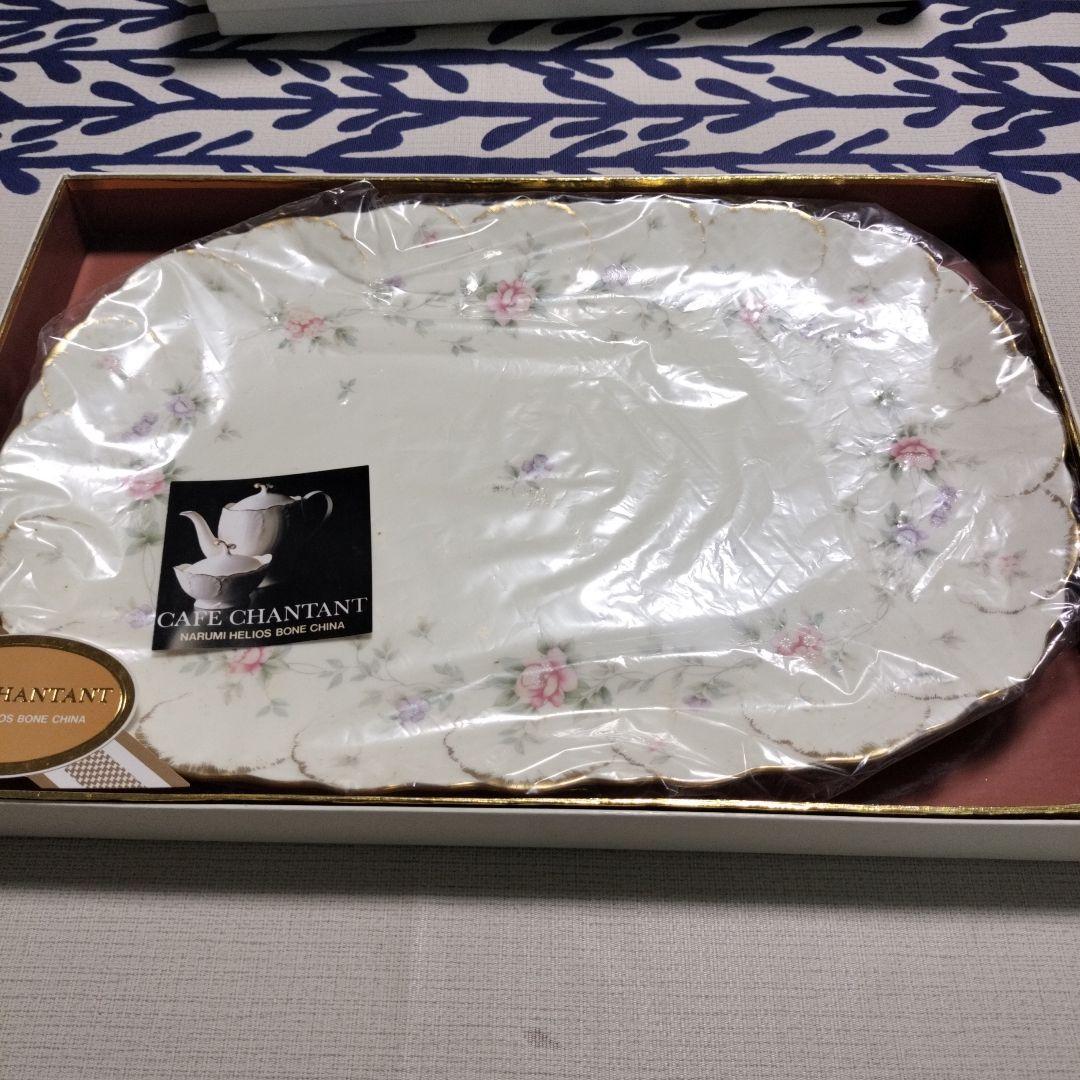 CAFE CHANTANT ボーンチャイナ 花柄皿