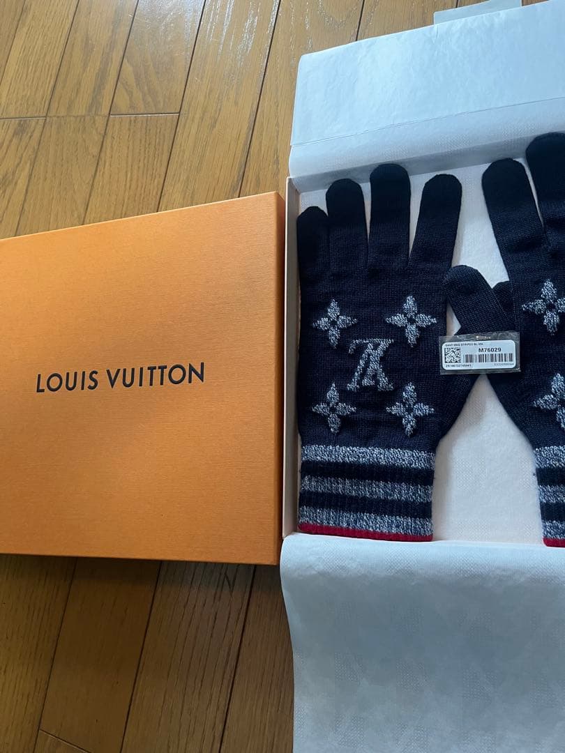 LOUIS VUITTON ネイビー手袋