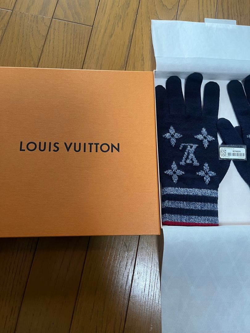 LOUIS VUITTON ネイビー手袋