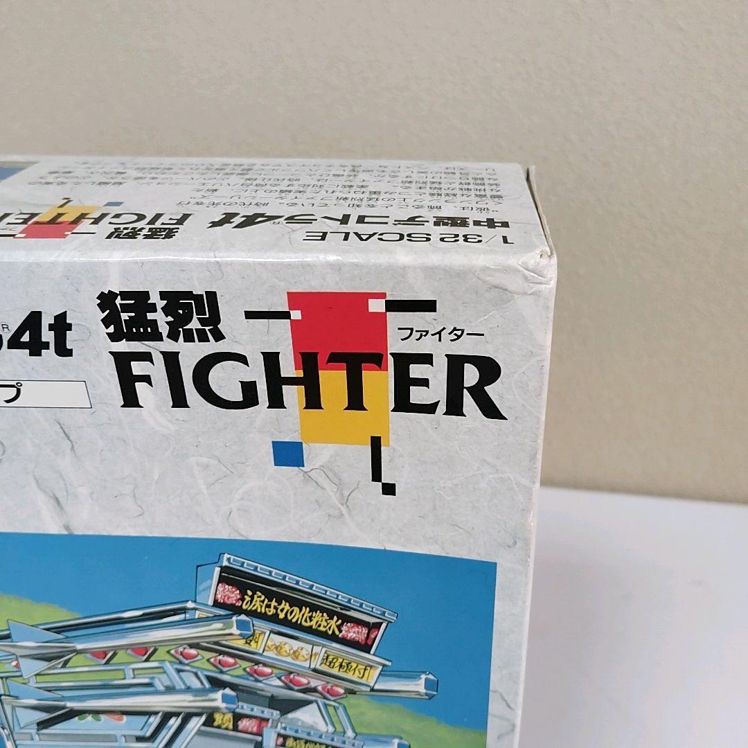 アオシマ デコトラ 旗頭 プラモデル 1/32 未組立