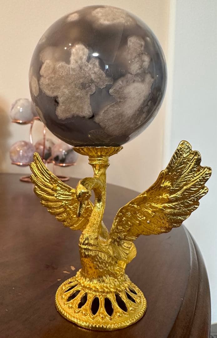 ブラックフラワーアゲートスフィアとスワン台座のセット