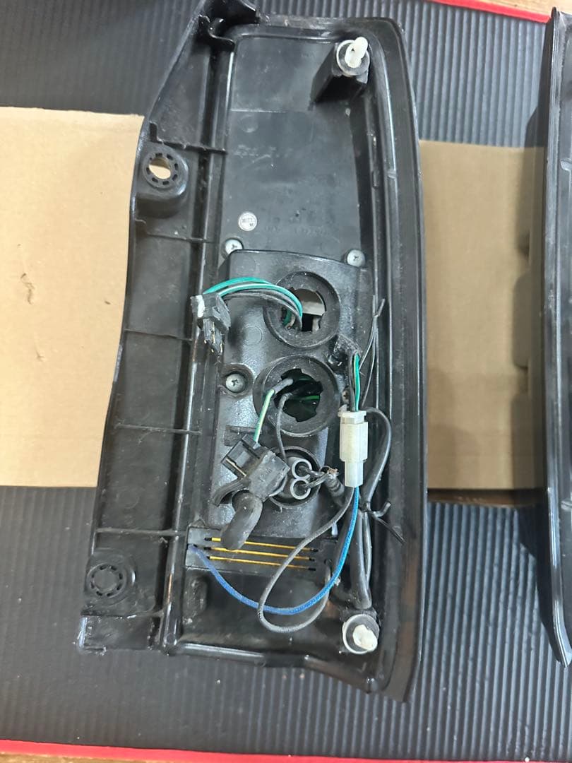 【廃盤品】ジムニー jb23 テールランプ　ブラック