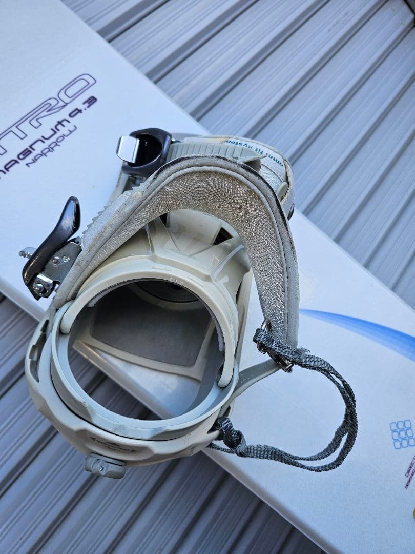 ナイトロのスノーボード/KissmarkのビンディングBURTONバッグ付き