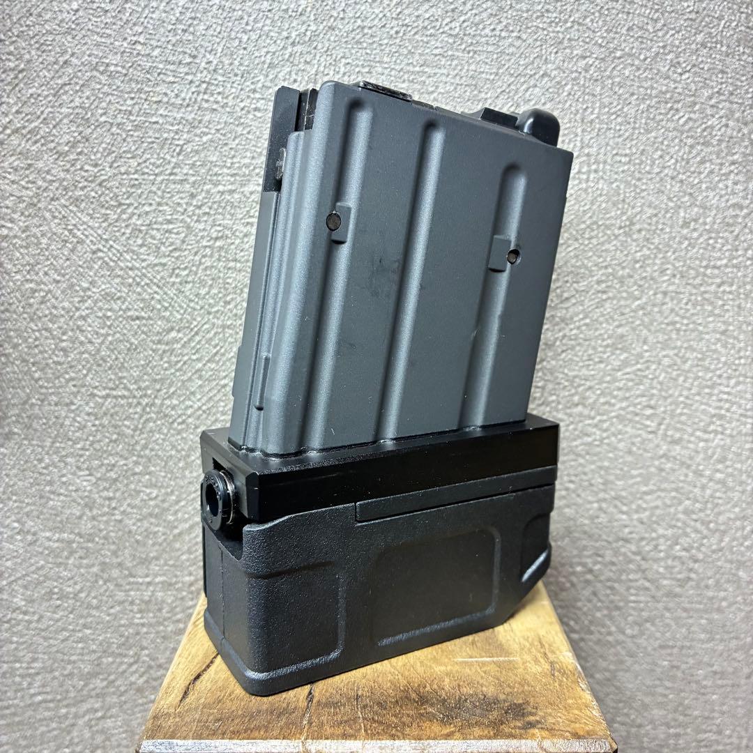 R8-03東京マルイ GBB M4 マガジンアダプター 外部ソース仕様