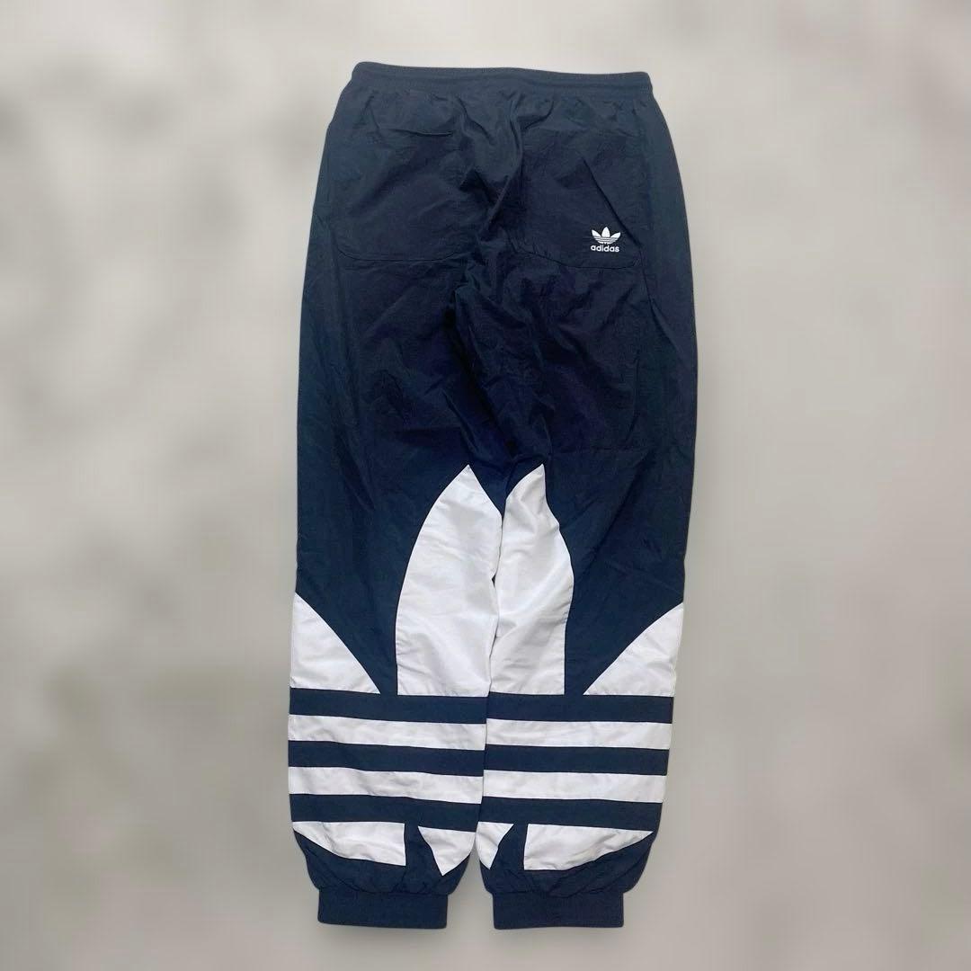 アディダス オリジナルス ビッグトレフォイル ナイロンセットアップ　黒（ L）