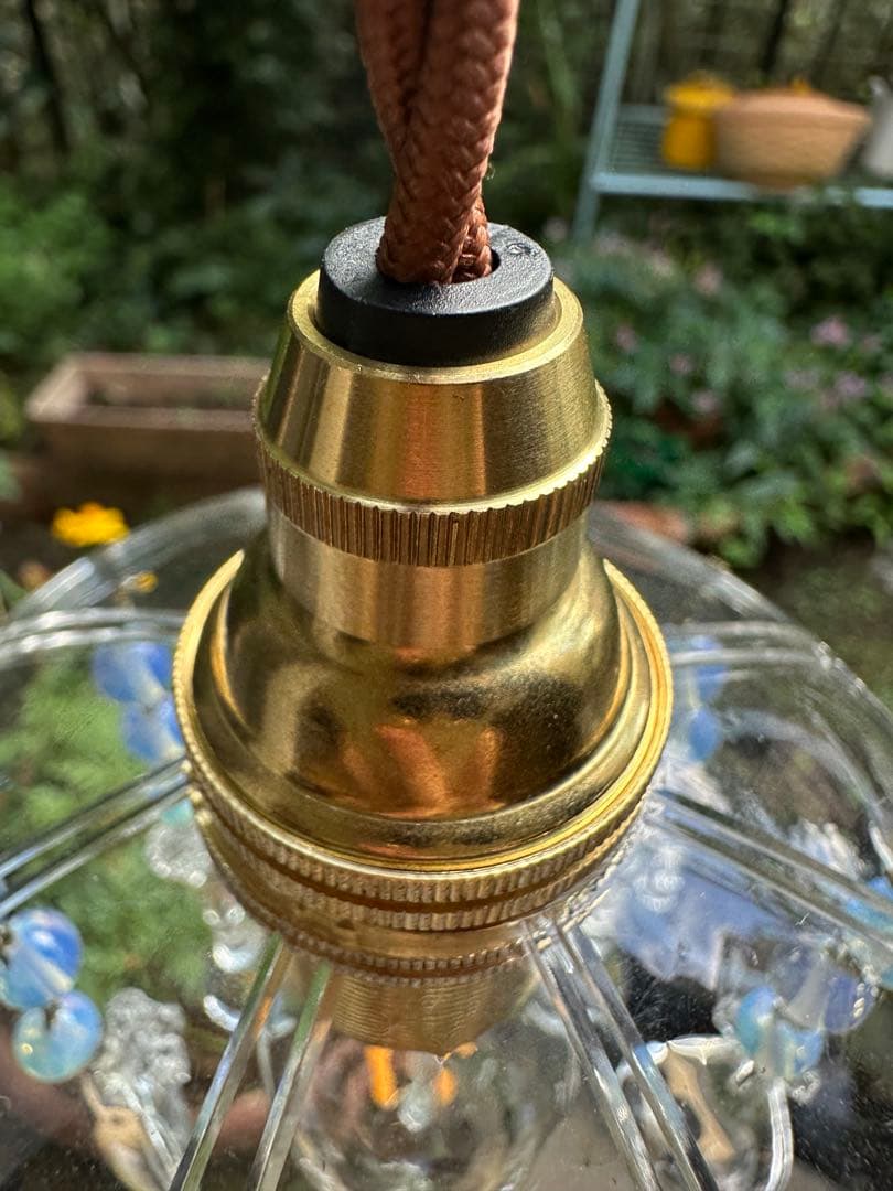 フランス アンティーク 雨に濡れた可愛いお花のミニシャンデリア＊ オパールセント