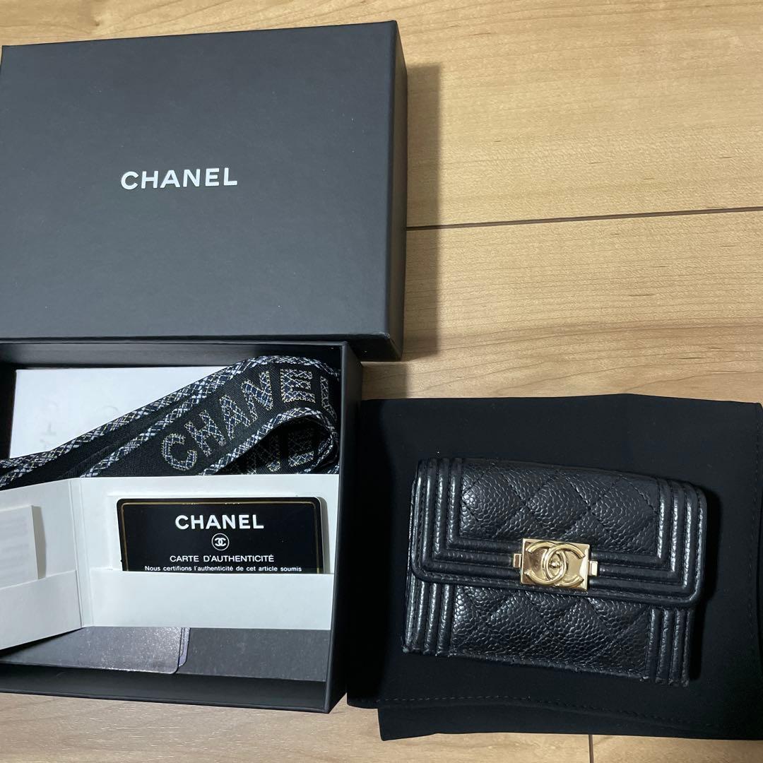 値下げ　CHANEL 三つ折り財布 ブラック