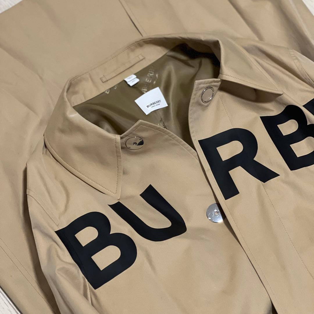 バーバリー(BURBERRY) ホースフェリープリント トレンチコート