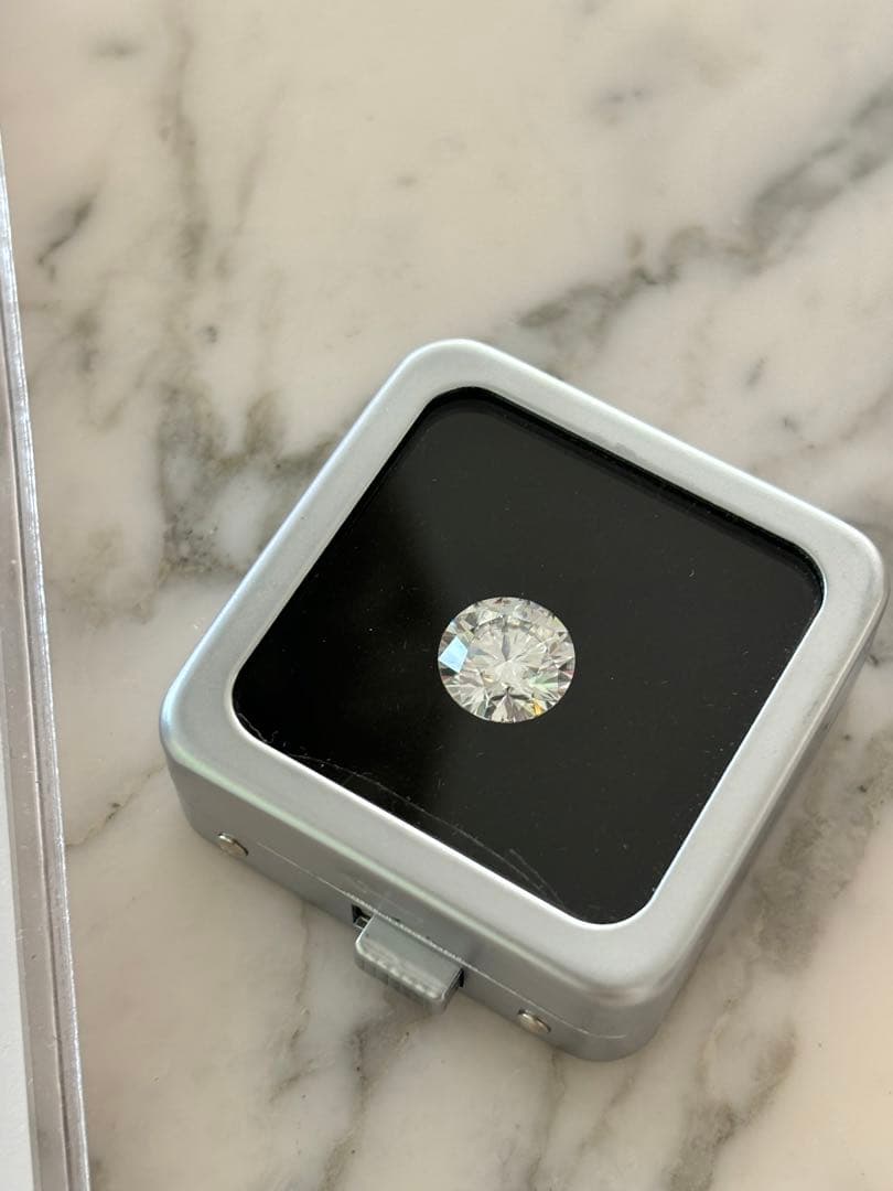 ラボグロウン ダイヤモンド　Amora gem 3.00カラット