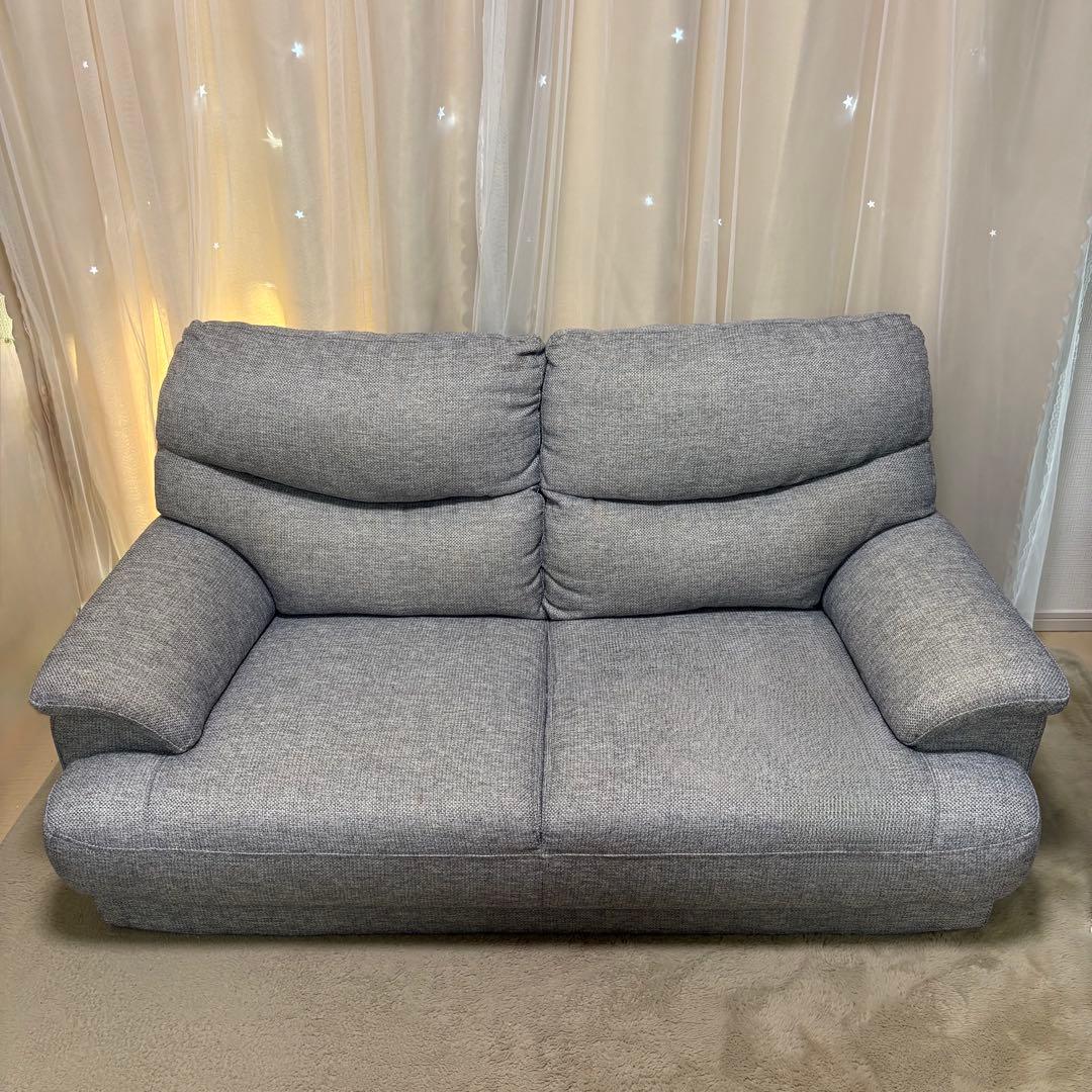 グレー 2人掛けソファ 脚取り外しOK／カバー付き【引き取り限定】