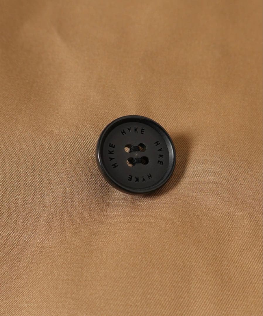 新品タグ付＜HYKE＞レギュラー トレンチ コート