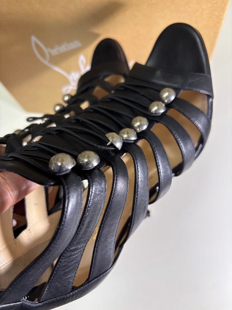 クリスチャンルブタン　レディース　パンプス