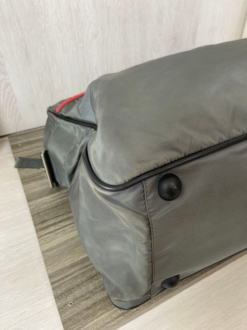 焼く PRADA スポーツ　ボストンバッグ　ナイロン　大容量　カーキ　グレー