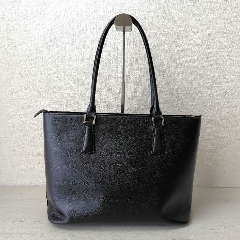 BURBERRY　サフィアーノレザー ノバチェック　トートバッグ　ビジネス　A4