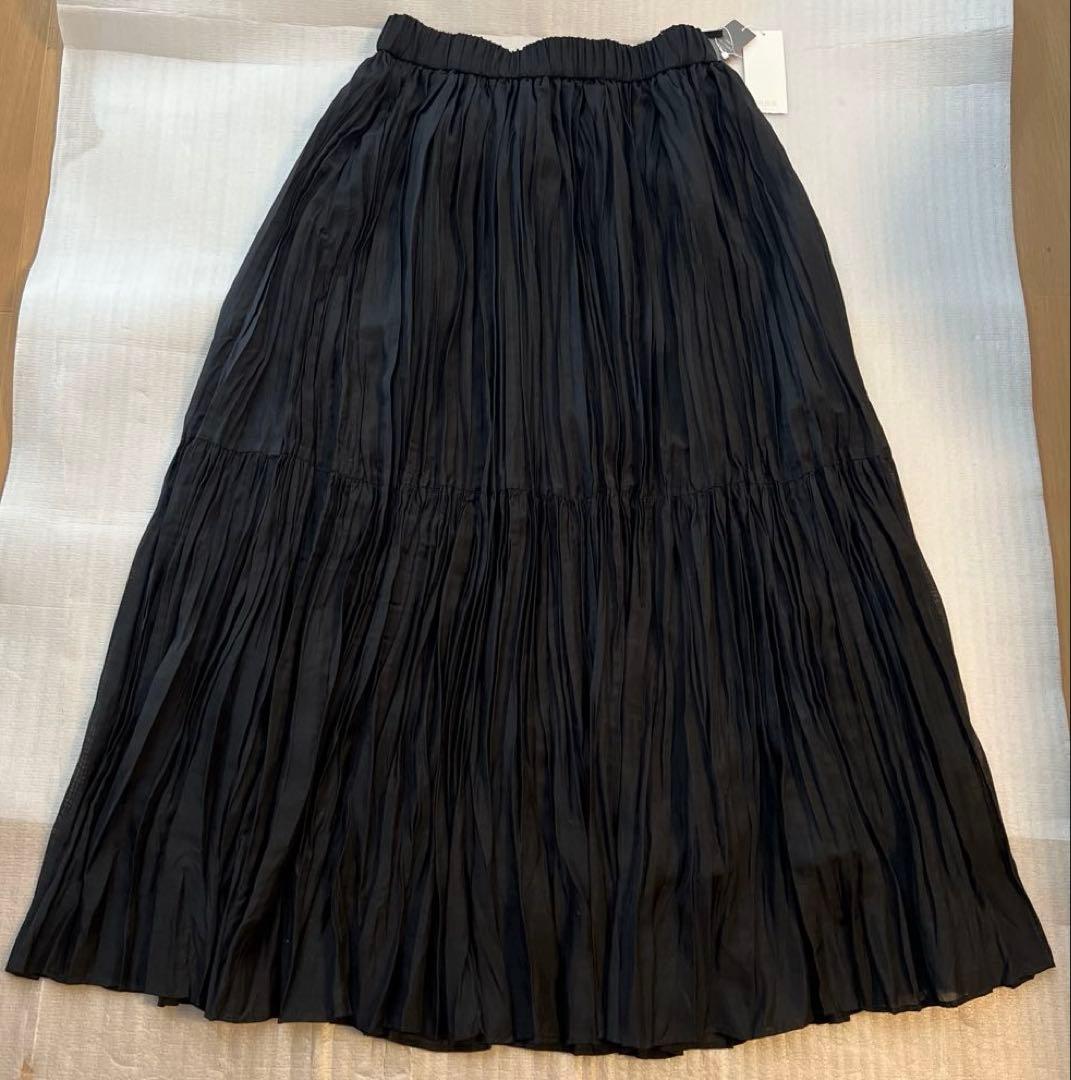 新品！自由区 黒 プリーツロングスカート 38サイズ ハンドワッシャー