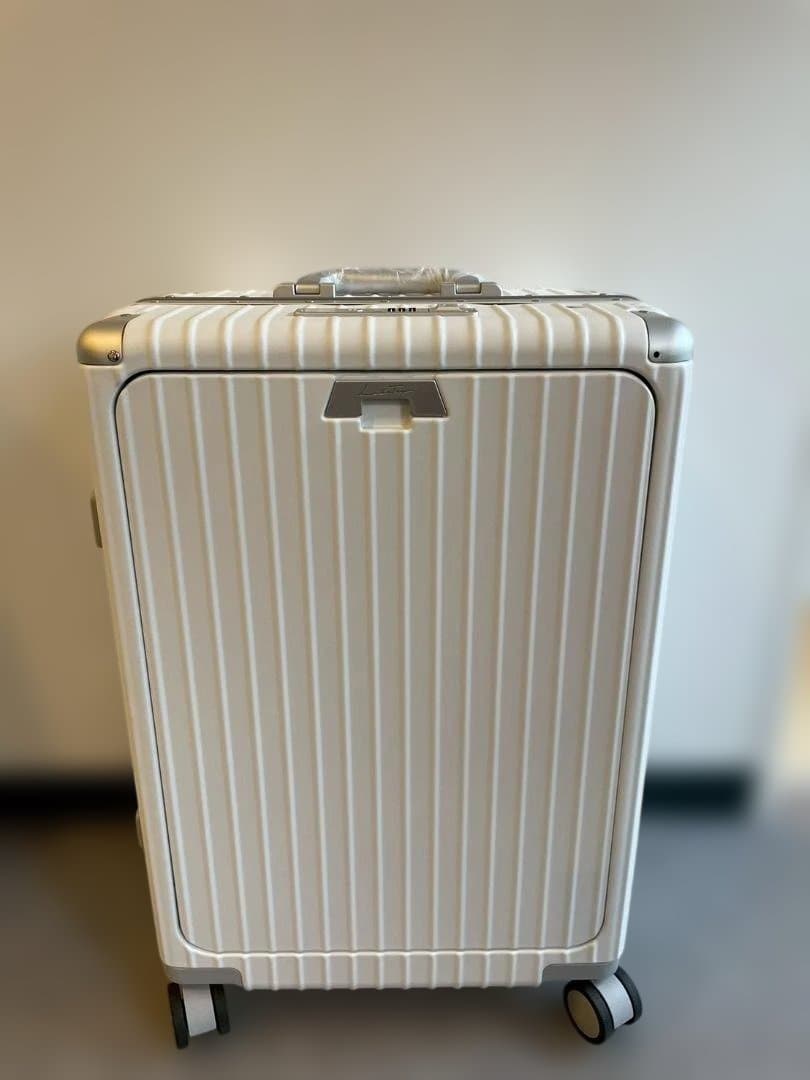 リベティ多機能キャリーケース【マットホワイトМサイズ】A54