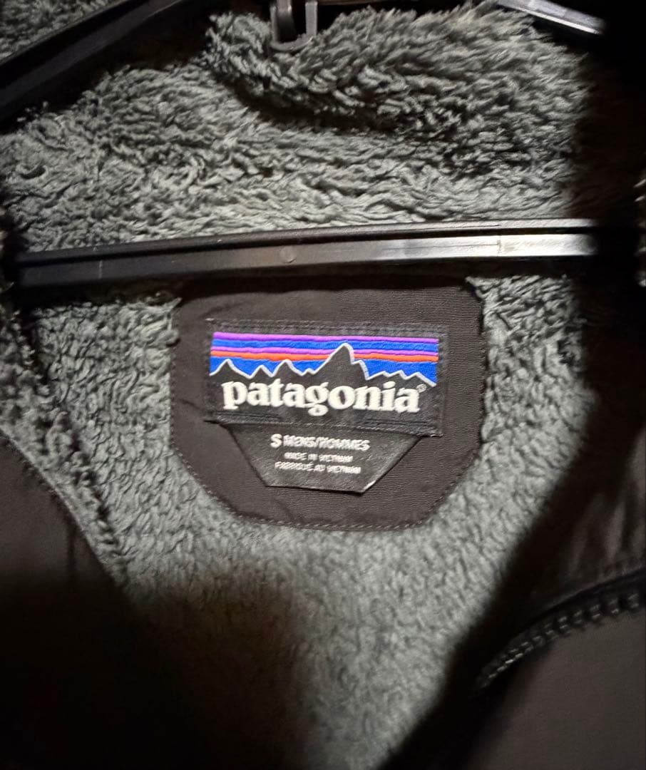 patagonia イスマスパーカー マウンテンパーカーボアブラック　sサイズ