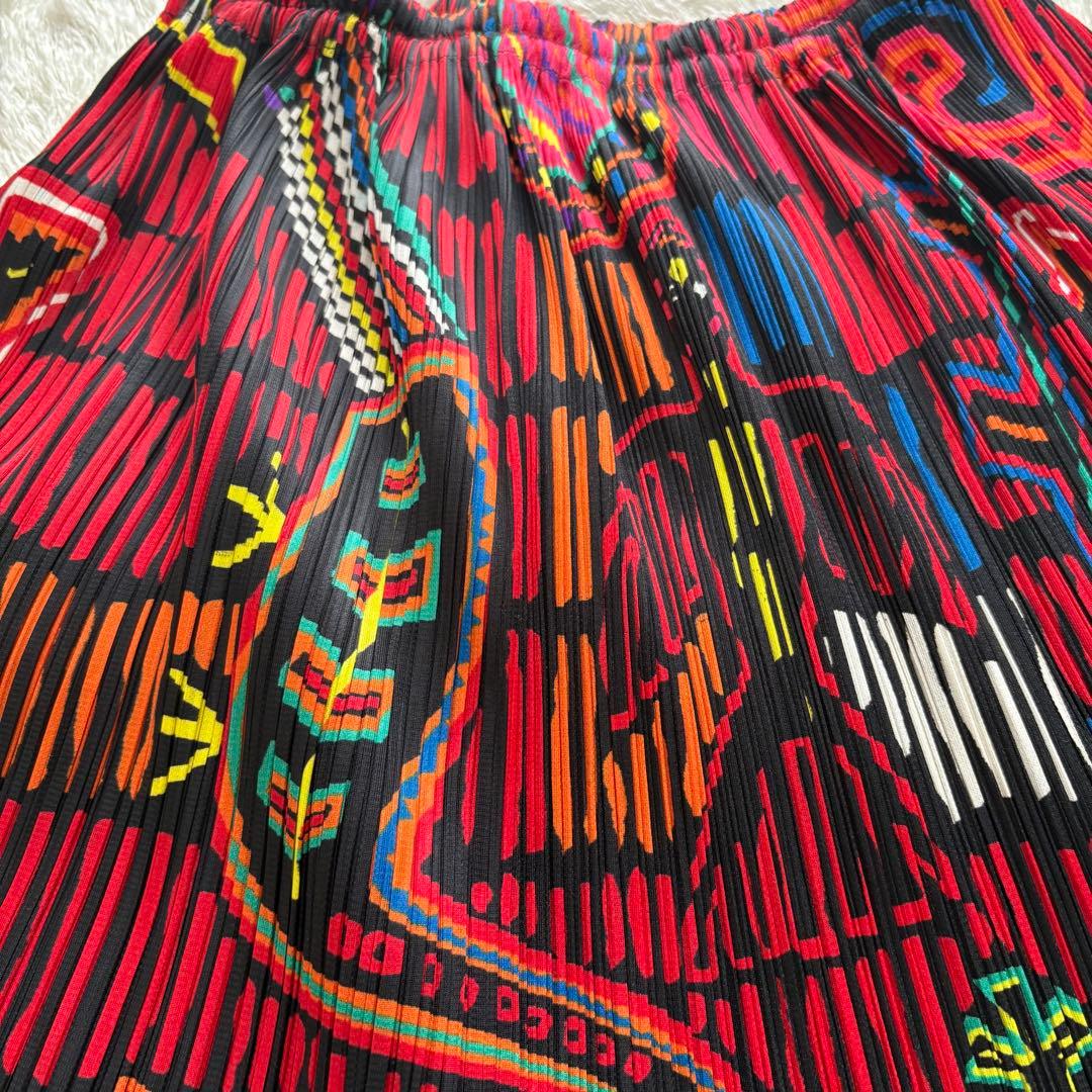 極美品☆希少☆プリーツプリーズ☆イッセイミヤケ☆お洒落なスカート☆サイズ２