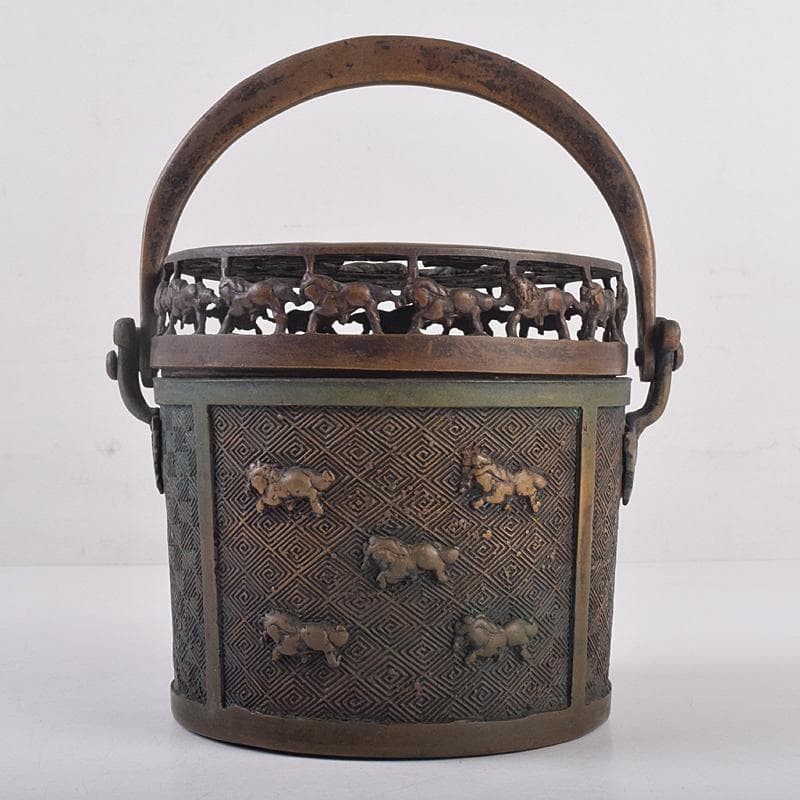 中国　宣徳年製款　古銅宣徳銅　馬刻　持ち手付　透かし蓋香炉　M　R8855