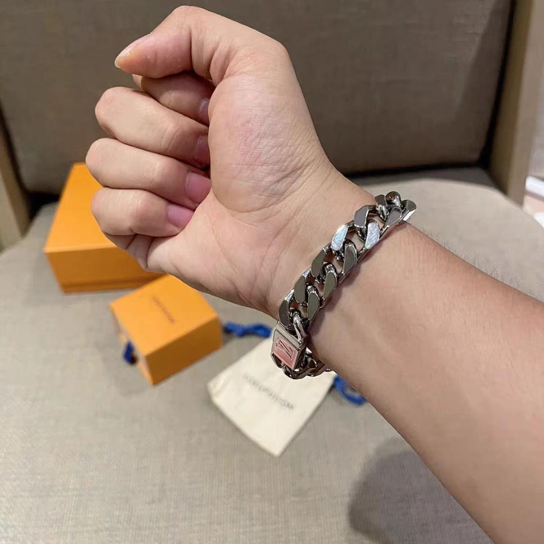 LOUISVUITTONチェーンブレスレットモノグラムシルバールイヴィトン；