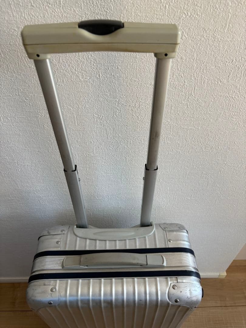 RIMOWA　リモワ　トパーズ　シルバーインテグラル　32L 2輪　機内持込