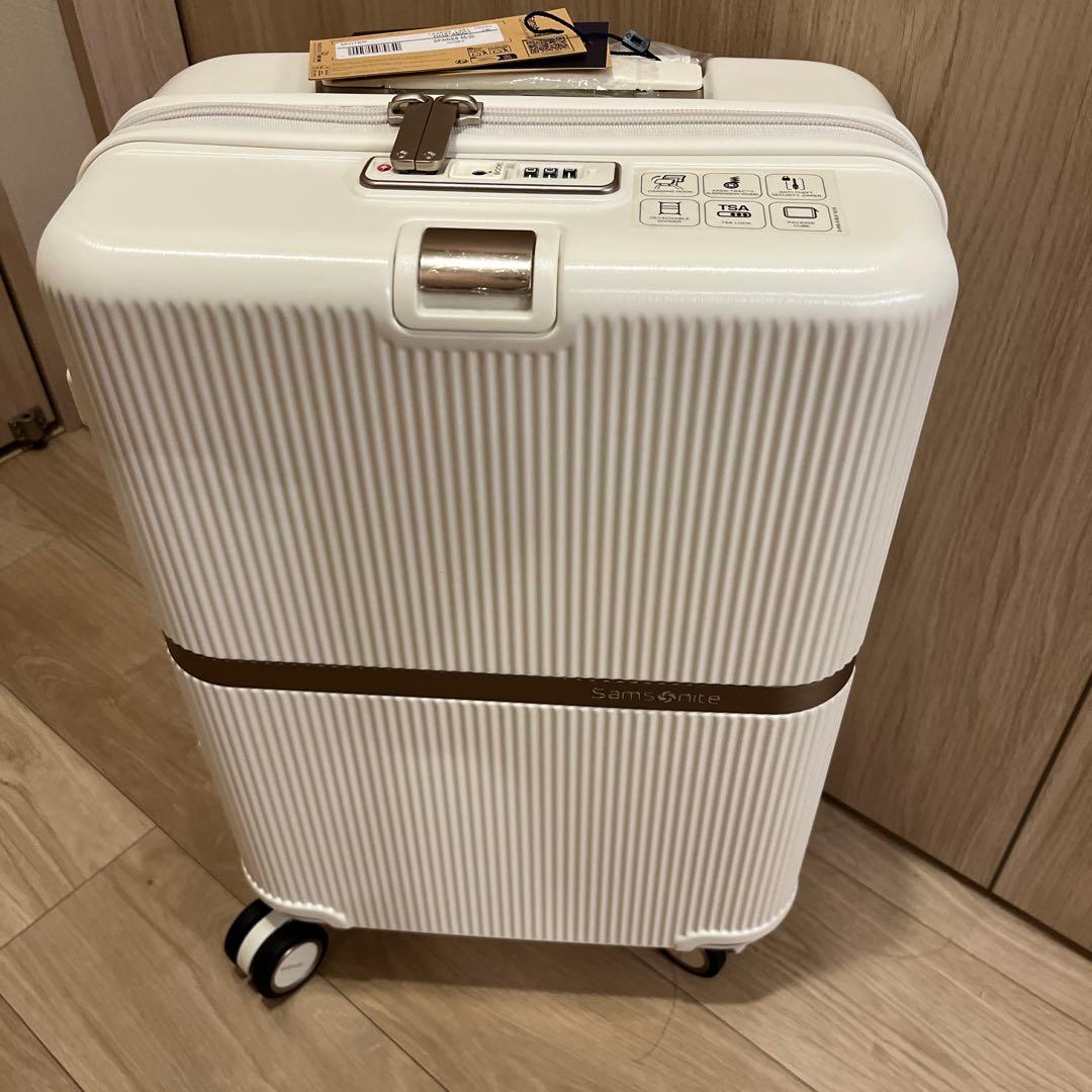 サムソナイト 新品　スーツケース　ミンタースピナー55 アイボリー