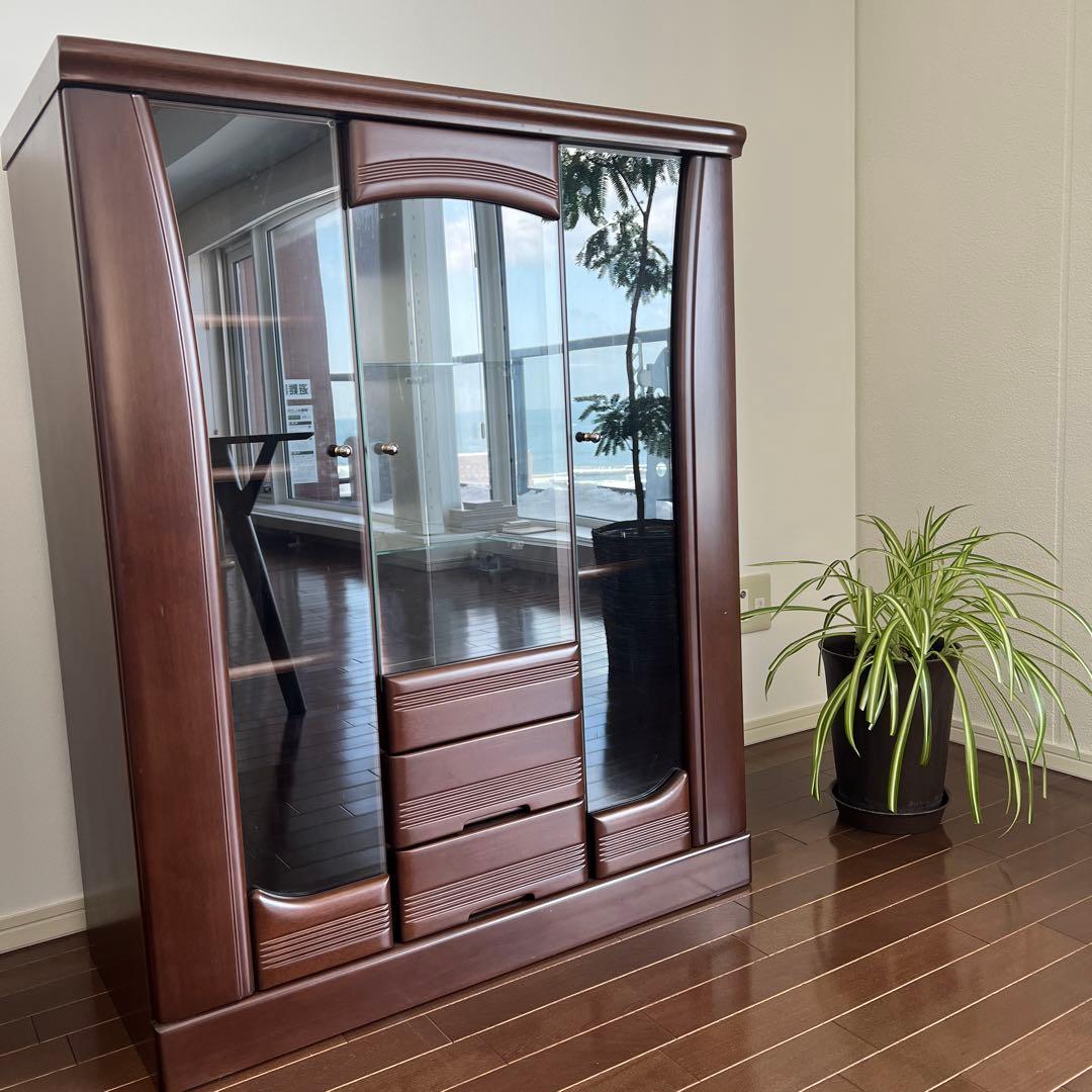 ‼️もんちもんちページ‼️ 高級ガラス扉キャビネット 飾り棚