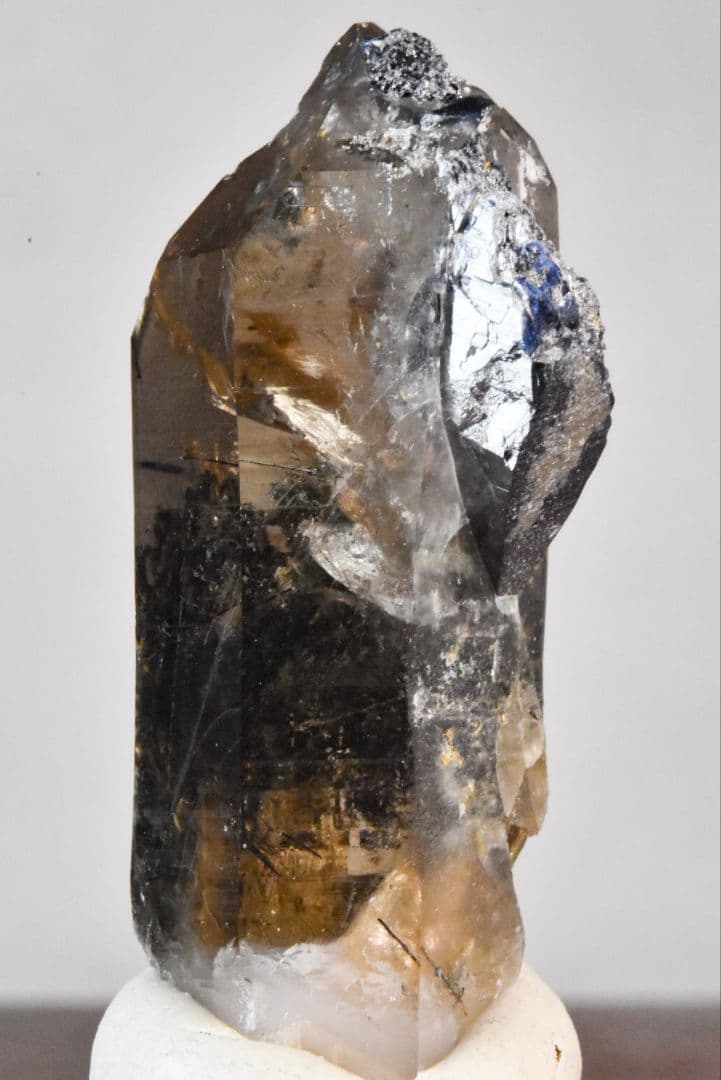 ノルウェー産 アナテース付きスモーキークォーツ