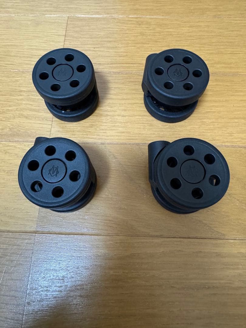 新品未使用品　クラシックキャビン用ホイール、ハンドル、タグ