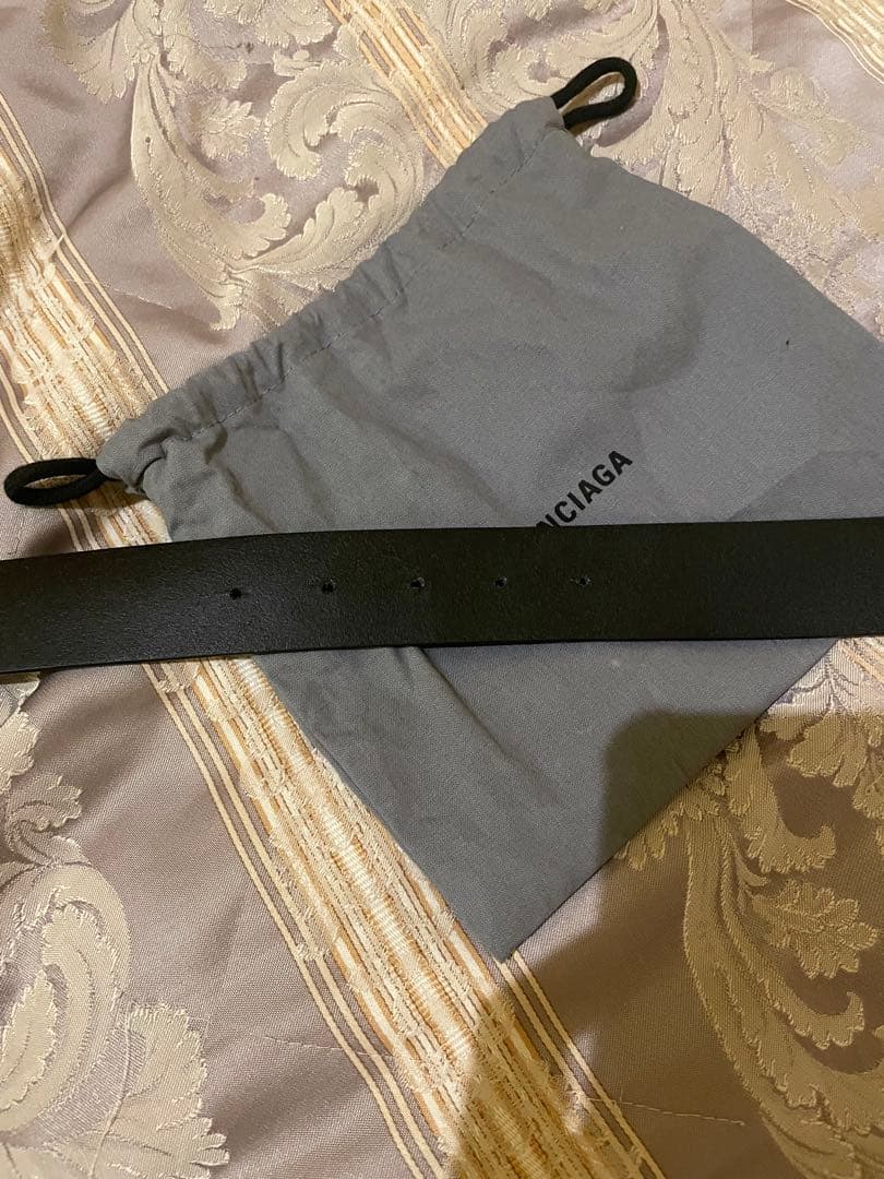 BALENCIAGA ブラックレザーベルト