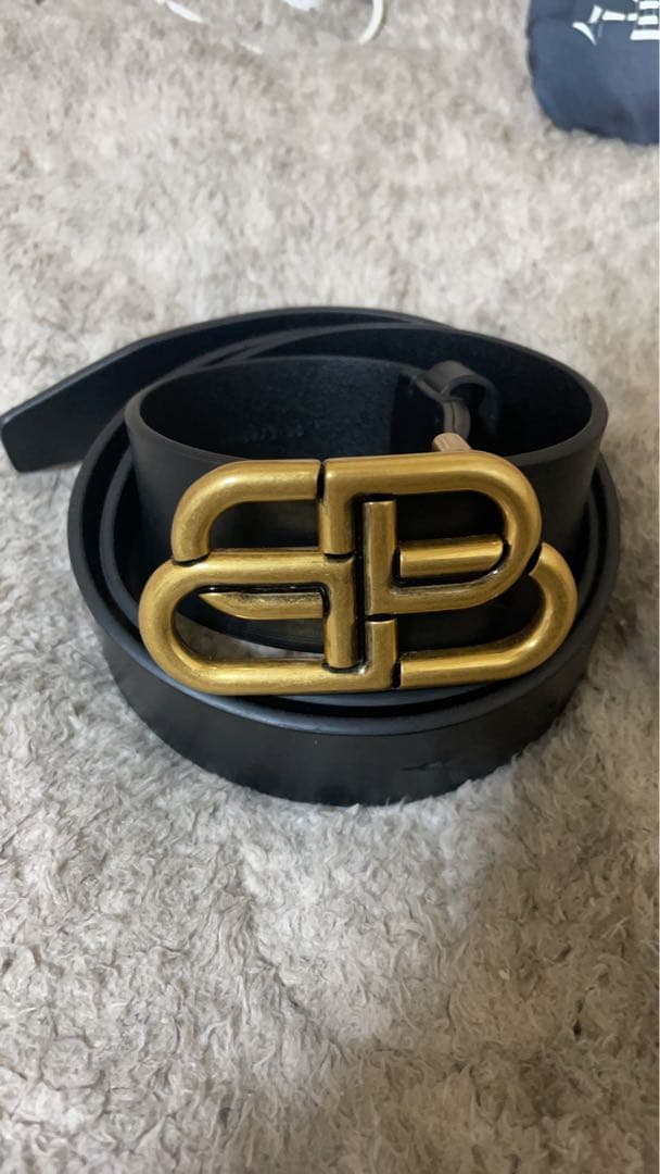 BALENCIAGA ブラックレザーベルト