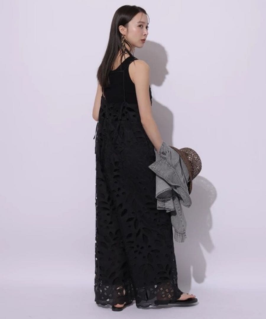 Mystradaエンブロイダリーロンパース