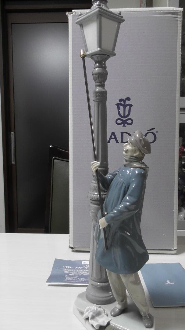 LLADRO　リヤドロ　【ガス灯】４　48cm特大箱付　陶器　リアドロ　Ｌ508