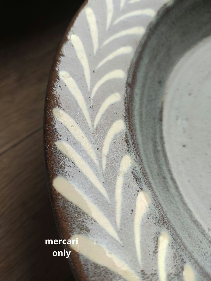 【じゅんさま専用です】薄灰茶　象嵌リーフ深皿26.5cm2枚・湯のみ二つ