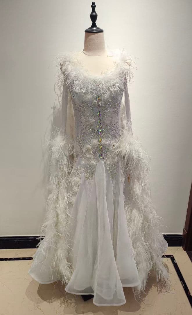 ★美品 お得　社交ダンスドレス スタンダードドレス オーストリッチ羽根 M