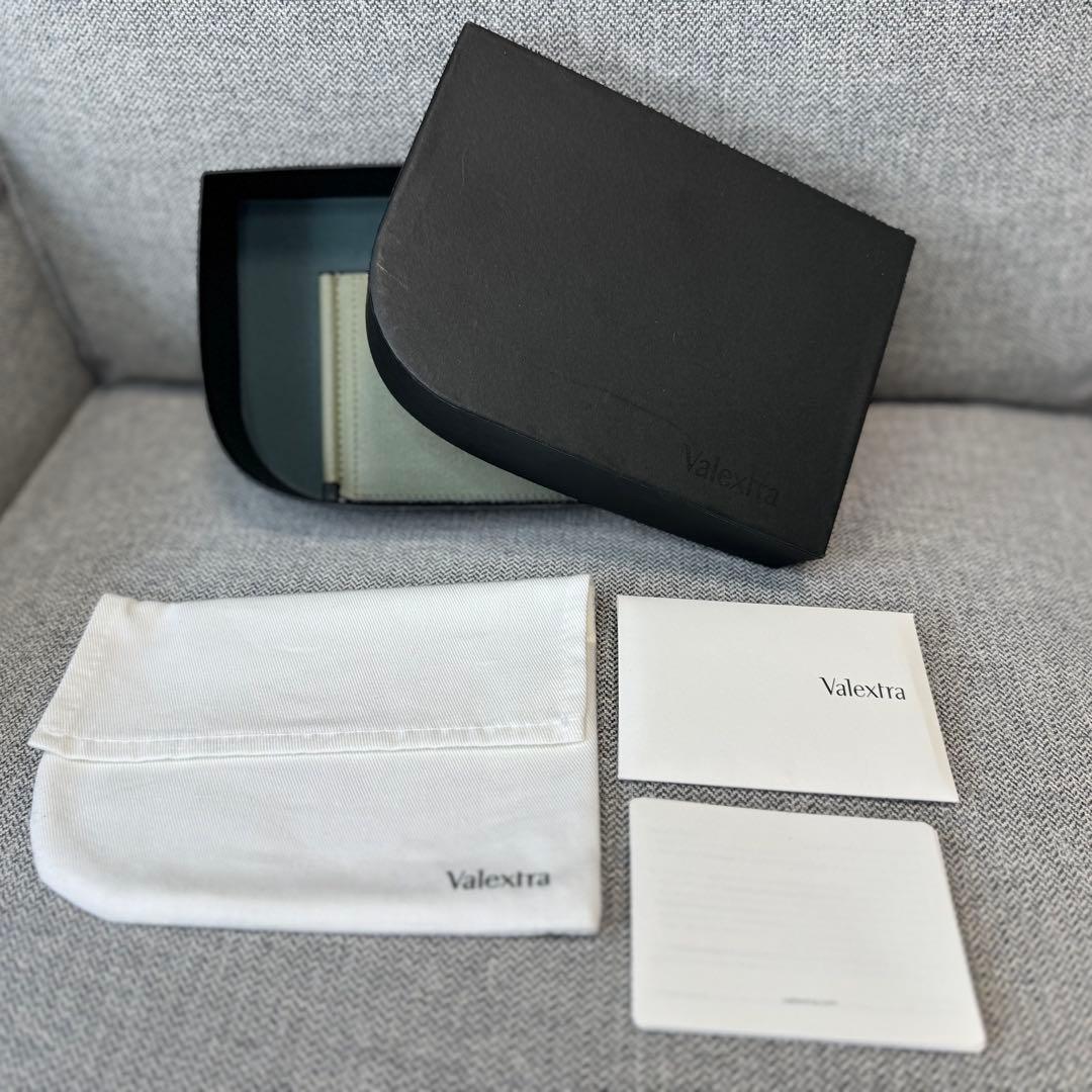 未使用 ヴァレクストラ マネークリップ カードケース オリーブグリーン