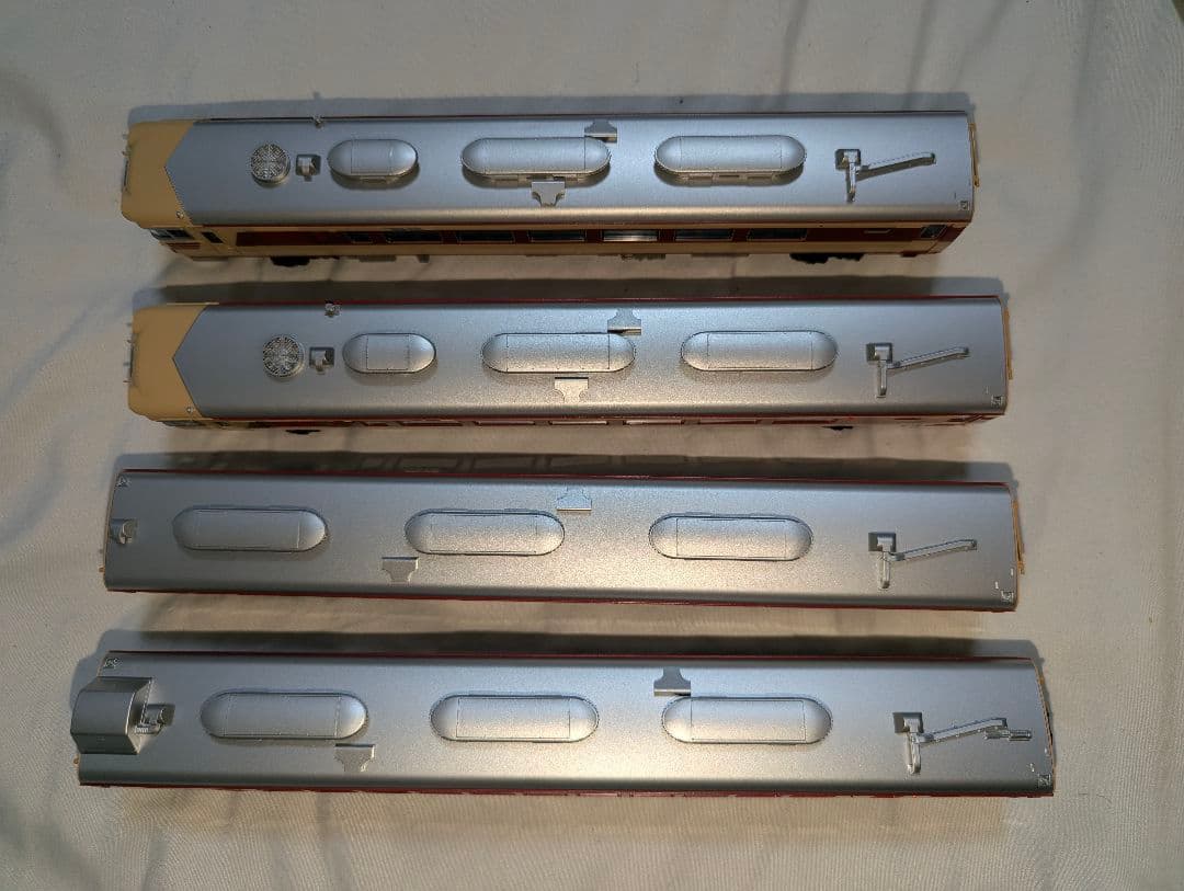 KATO　キハ82系　４両基本セット　【3-509】　室内灯点灯　HOゲージ