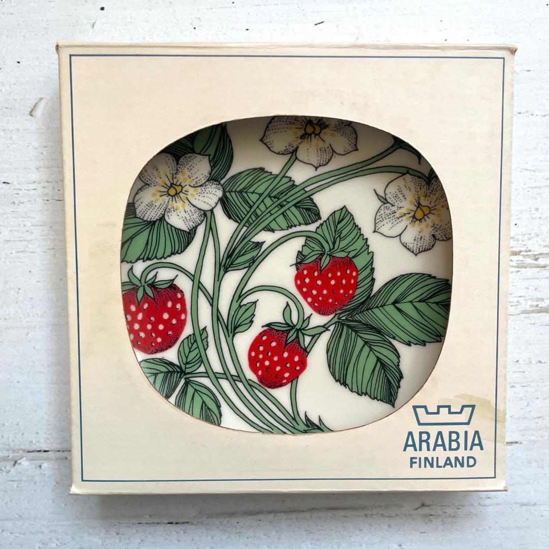新品ARABIA エステリ・トムラ ボタニカ イチゴ柄オリジナルボックス入り
