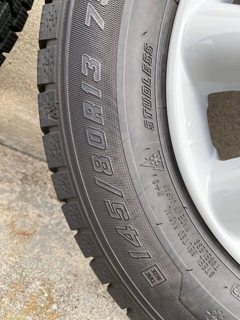 《yaa》ララパーム145/80R13 スタッドレスタイヤホワイトホイール
