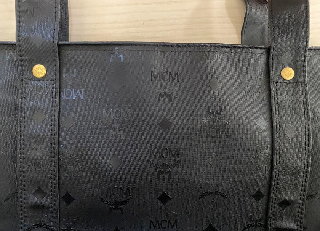 美品⭐︎MCM エムシーエム　 トートバック 　総柄ロゴ　ブラック　値下げ交渉⭕️