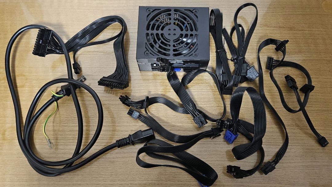 SilverStone SX650-G 650W SFX電源