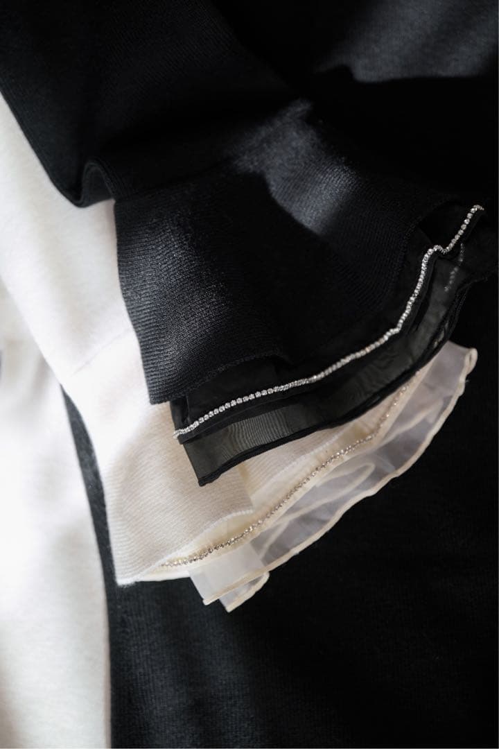 herlipto Éclat Flared Sleeve Knit