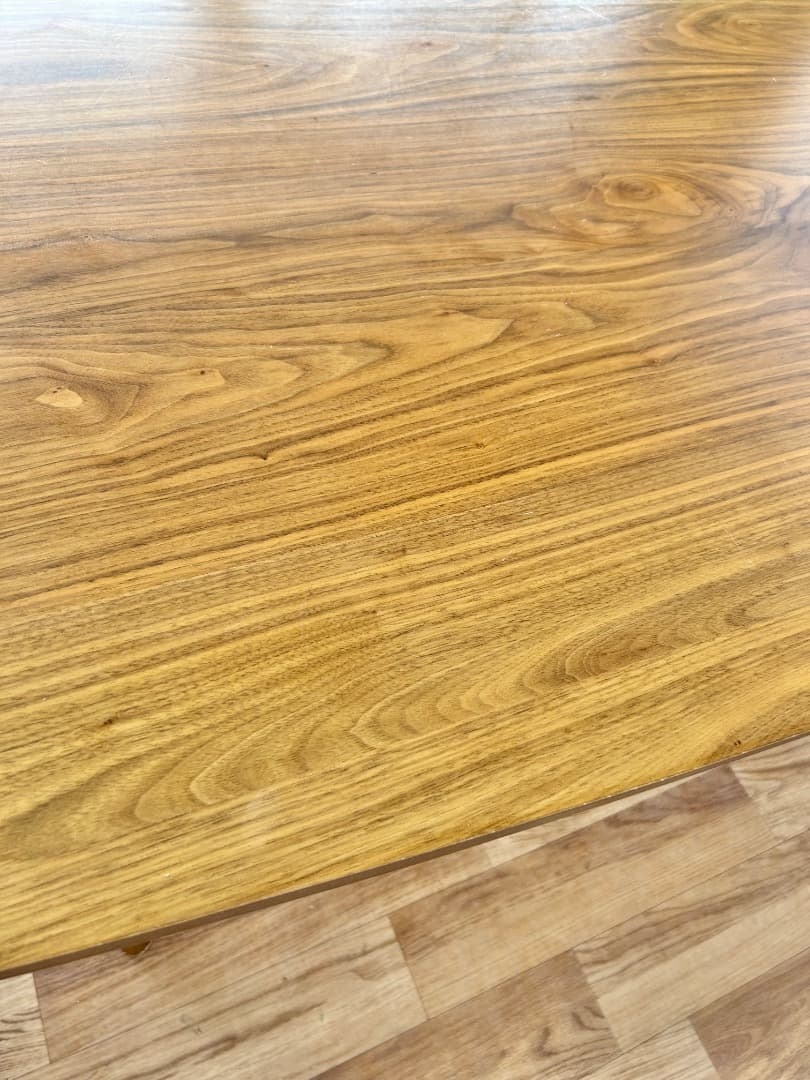 ニトリ　リラックス　ダイニングテーブル　机　オシャレ　インテリア　モダン