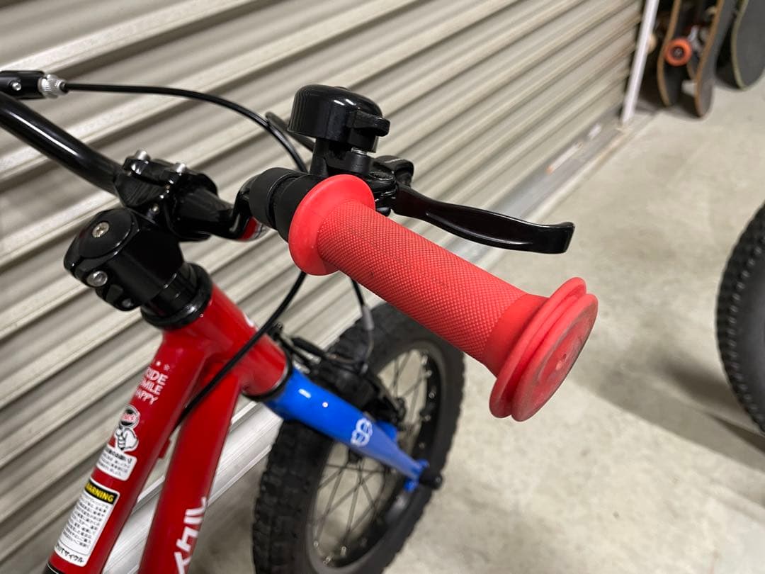 ヨツバサイクル　14インチ レッド/ブルー