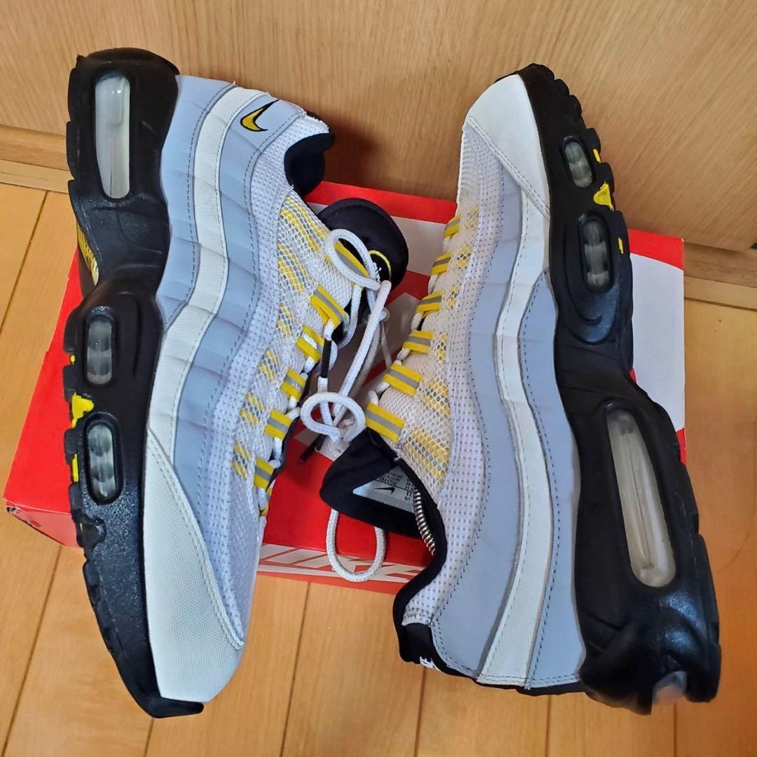 ナイキ エアマックス95 エッセンシャル DQ3982-100