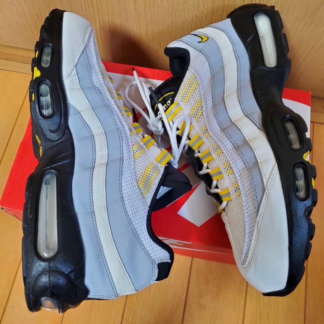 ナイキ エアマックス95 エッセンシャル DQ3982-100